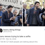Ups! Neo si zkou podit selfie.