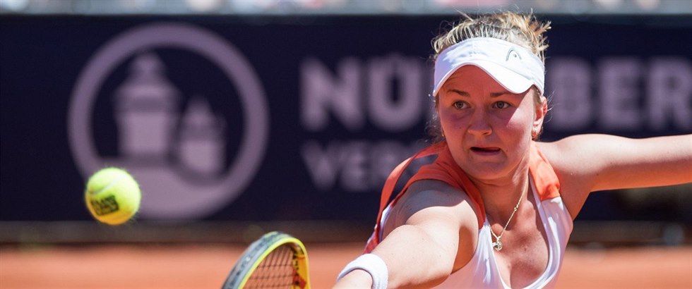 Tenistka Barbora Krejíková s Kateinou Siniakovou postoupila na turnaji v...