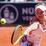 Tenistka Barbora Krejčíková s Kateřinou Siniakovou postoupila na turnaji v...