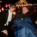 Eddie Redmayne a Stephen Hawking