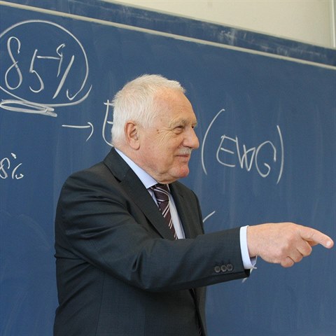 Václav Klaus považuje vydání Nikulina za útok na prezidenta Zemana.