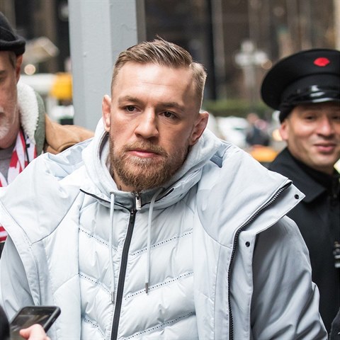 McGregor si zadlal na podn malr.