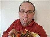 Krzysztof Szufla na Facebooku ukazuje, jak skvlý je to kucha.