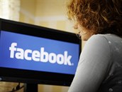 Nabízíme vám nkolik dvod, jak vyeit to, e vám Facebook leze do soukromí!