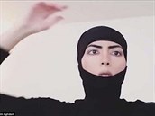 Videa íránské youtuberky byla místy hodn podivná.