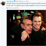 Jim Carrey spolupracoval s Formanem ve filmu Mu na Msci.