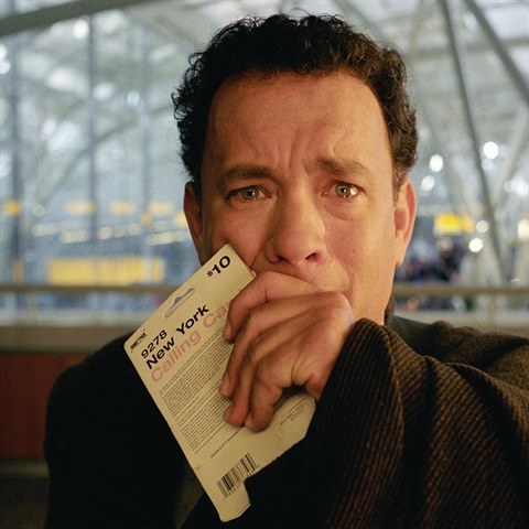Tom Hanks jako Viktor Navorski ve filmu Terminl