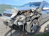 Pi stetu tykolky a auta znaky Opel u Doloplaz byl zrann idi tykolky.