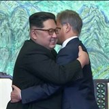 Kim Čong-un a Mun Če-in působili jako staří přátelé.