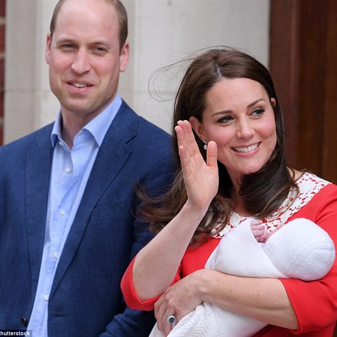 Kate s Williamem opout porodnici v den porodu.