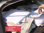 Televize Nova v reportái ukázala zlomek dopis, které doruovatelka z Mlnicka...