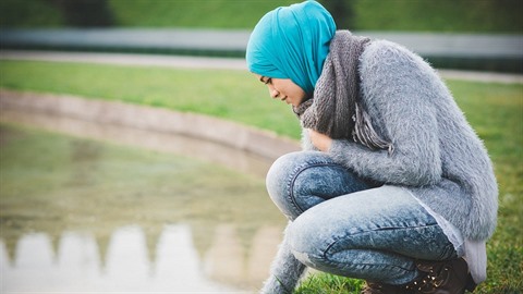 Muslimka na koupaliti vzbudila pozornost amatérské fotografky a byla z toho...