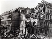Následky boj v centru Prahy byly katastrofální.