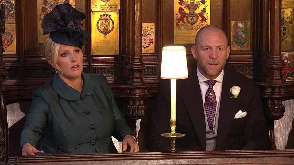 Thotná Zara Phillips a jeji manel Mike Tindall sleduji vystoupení ernoského...