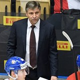 Trenr Josef Janda s hokejisty na mistrovstv svta opt neuspl.