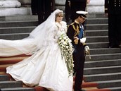 Svoje si na královské svatb uila i princezna Diana.