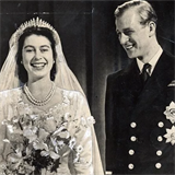 Krlovna ALbta si prince Philipa vzala tm po 8 letech znmosti.