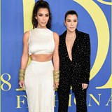 Kim a Kourtney Kardashian