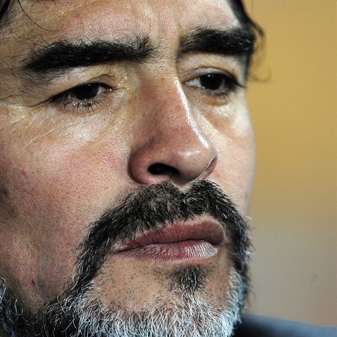 Diego Maradona, jedna z nejrozporuplnjch postav historie fotbalu.