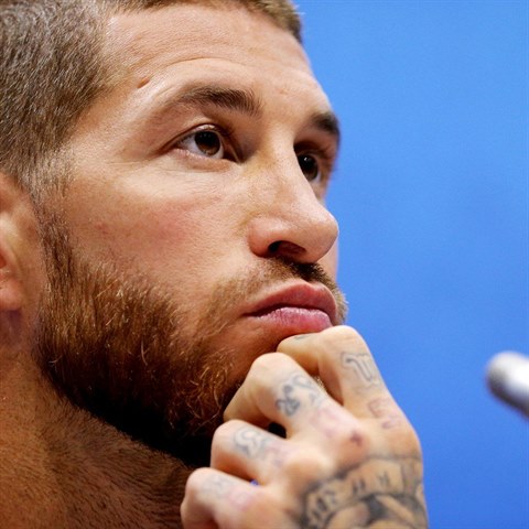 Sergio Ramos si post�oval, �e atmosf�ra je jako na poh�bu.