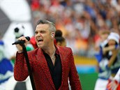 Robbie Williams byl tím, kdo slavnostn zahájil fotbalový ampionát.