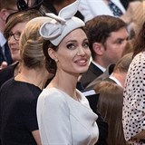Hollywoodský úsměv Angeliny Jolie.