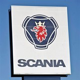 Nov logo na hokejovch dresech se npadn podob znace automobilky Scania.