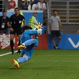 Alireza Beiranvand chytil penaltu Cristianu Ronaldovi a stal se prvnm...