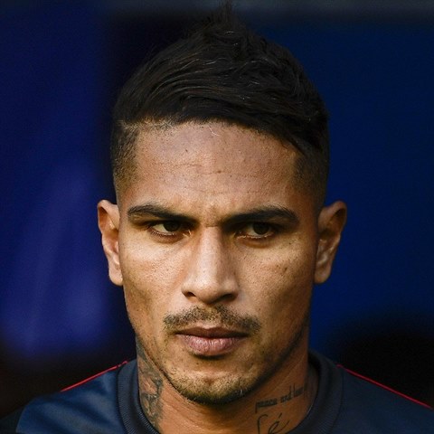 Jeho o�i nah�n�j� strach. A to nejenom obran�m soupe�e!