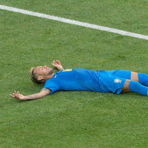 Neymarovi se na trvnku pkn haj.