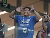 Diego Maradona je pi zápasech mistrovství svta v centru pozornosti.