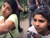 Neonacisté nejprve vyhroovali romským dívkám.