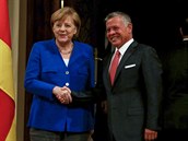 Jordánský král Abdalláh pi jednání s nmeckou kanclékou Angelou Merkelovou.