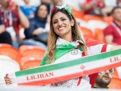 Íránské fanynky jen záily úsmvem.