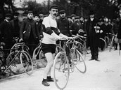 Francouzský cyklista René Pottier na Tour v roce 1905.