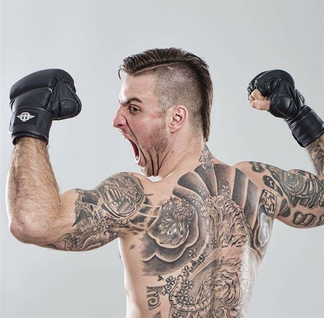 Daniel Brunclík, napl policista a napl MMA fighter.