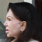 Jackie Stallone zblzka. Nen to lichotiv pohled.