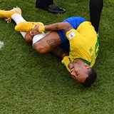 Neymar je největším simulantem letošního mistrovství.