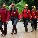 Thajští záchranáři.