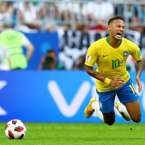 Brazilec Neymar se zase pedvdl.