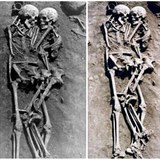 Na Ukrajin archeologov objevili 3000 let star hrob dvou milenc.
