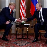 Donald Trump zasedl k prvnímu oficiálnímu jednání s Vladimirem Putinem. „Naše...