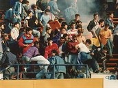 Chorvati a Srbové se na tribunách stadionu Maksimir vbec neetili.