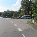 Motork i spolujezdec skonili po nehod v Kolodjch nad Lunic v ece.