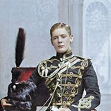 Mladý Winston Churchill v husarské královské kavalerii roku 1895.