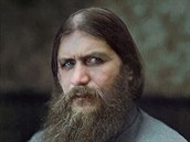 Grigorij Jefimovi Rasputin, léitel, mystik, opilec a sexuální maniak, který...