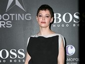 Rose McGowan. Nejslavnjí její role byla v seriálu arodjky nebo v hororu...