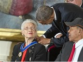 Ped temi lety dostala Johnsonová nejvyí civilní vyznamenání od Baracka...