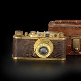 Zlat fotoapart Leica.