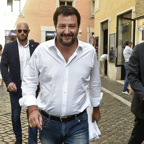 Matteo Salvini se na socilnch stch rozohnil, kdy zjistil, e migranti...